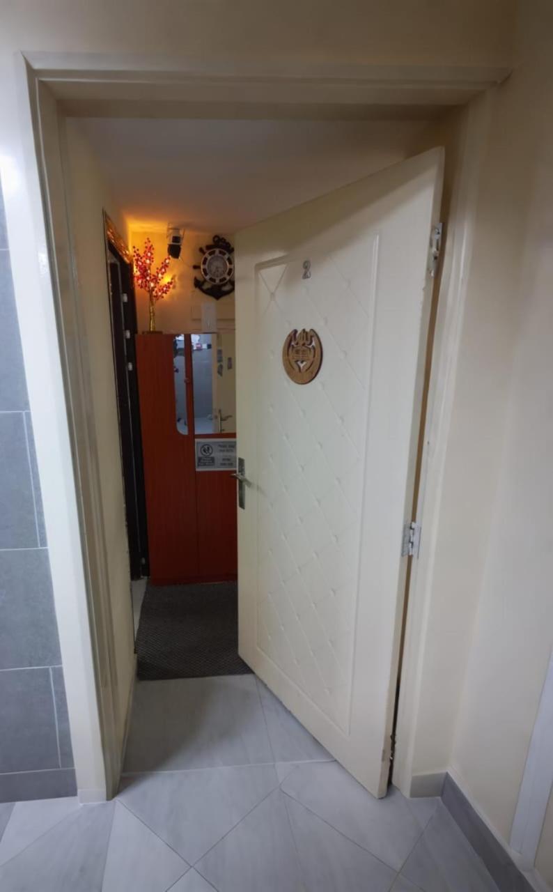 Alharaki Capsule Bed & Breakfast Dubai Exterior photo